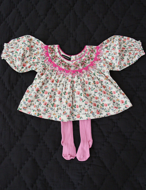 [BONJOUR DIARY] BUTTERFLY BLOUSE  _ Ivory flower print - Corduroy [4Y]