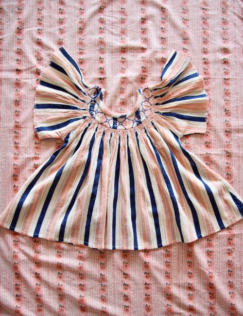 [BONJOUR DIARY] Butterfly blouse with new emb &amp; smocking _ Big stripe
