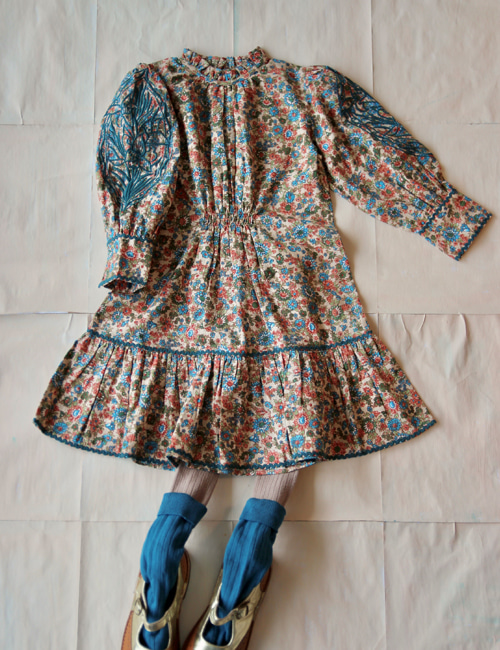 [BONJOUR DIARY]New dress with long cuff and embroiedry _ Small Blue flowers print